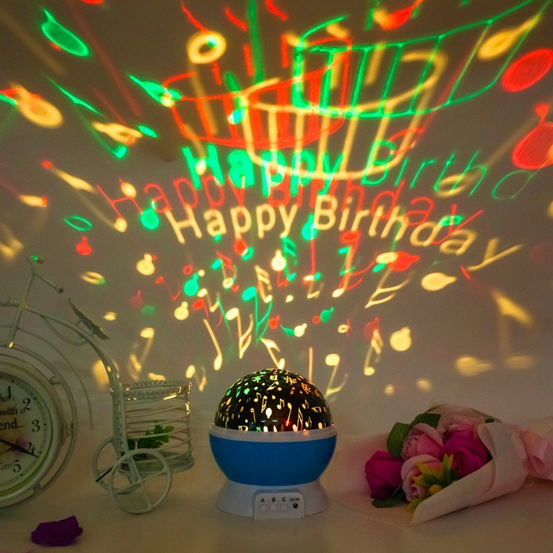 Romantischer LED Sternenprojektor – 360° Rotation, Farbwechsel & Nachtlicht | USB & Batteriebetrieb | Für Kinder & Erwachsene